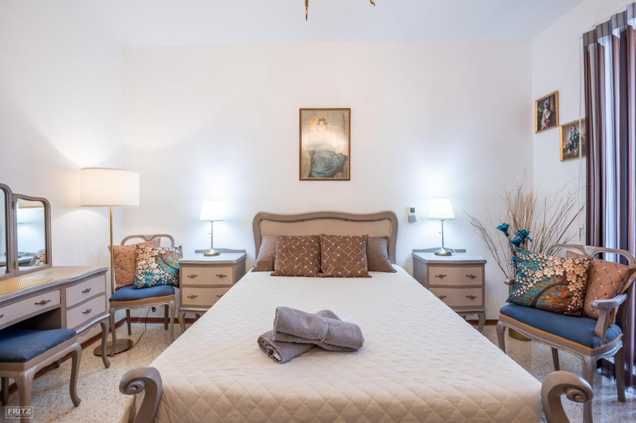 Close To Airport - Private Room With Private Bathroom Adults Only Gudja Dış mekan fotoğraf